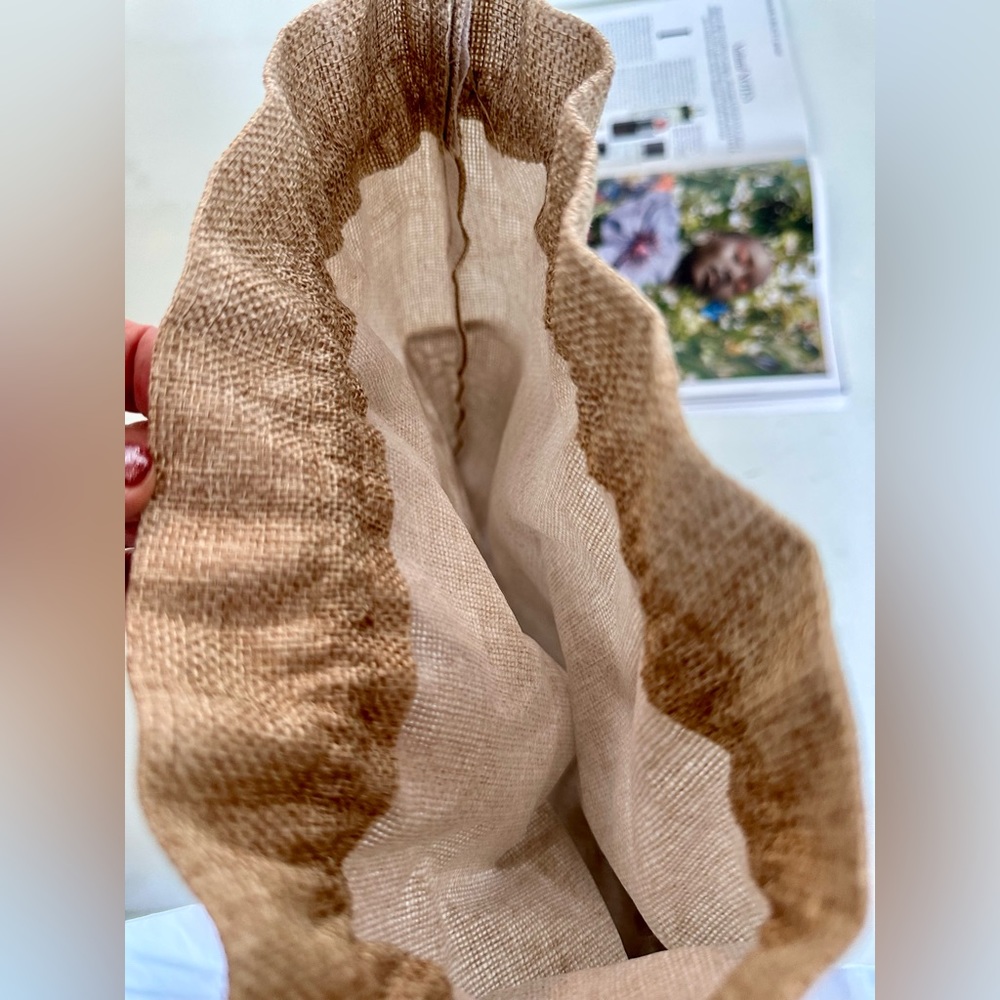 🔥HOST PICK 🔥Ratan Handbag with Linen bag liner “New” - Picture 7 of 7